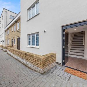 Holiday Home Sleep 8 Central london 9elms