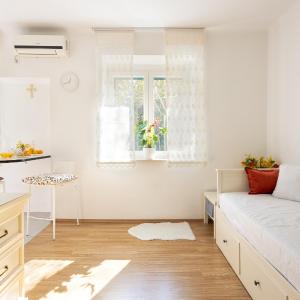 Marianne's place