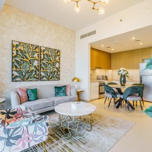 Gorgeous 1 BR with Private Terrace - Marina View