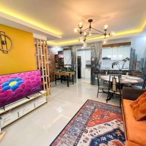 Townhouse with game area and access to swimming pool