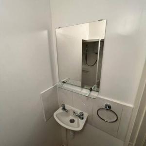 Studio flat in lovely Alexandra Palace London