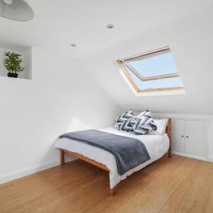 Hanger Lane PADS Living Stay