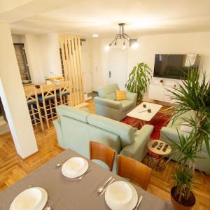 Spacious, central and luxury flat with great view!