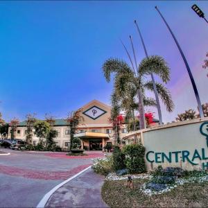 Luisita Central Park Hotel