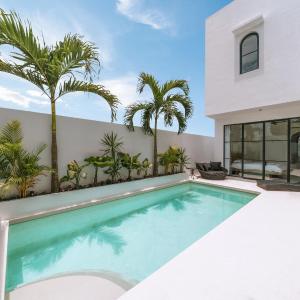 Sundar Villas Estate: Tropical 3BR Villa in Great Location