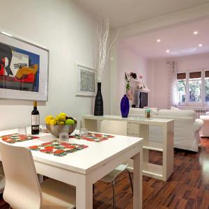 Barcelona Comtal Apartments