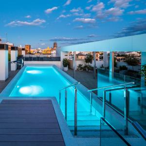 nQn Aparts & Suites Sevilla