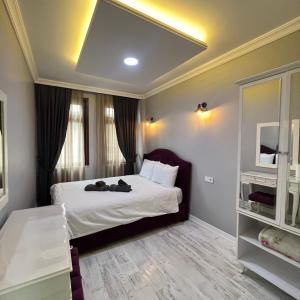 TAKSİM CMLM Suit