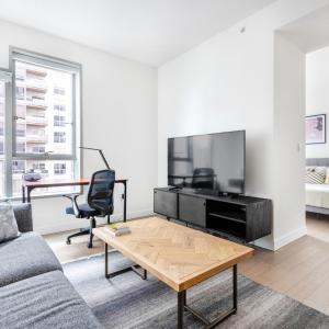 Downtown 1BR w WD Gym nr Grand Central Mkt LAX-371