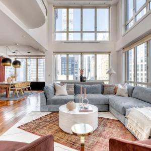 Midtown East 5br w balconies nr Central Park NYC-1086