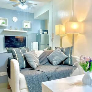 Fully equipped 1BR Condo at Shore2 near to MOA