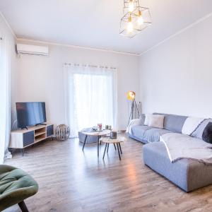 SmartStay Marousi Home with Parking