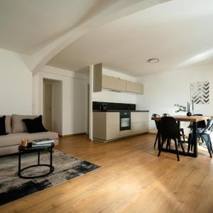 Oldtown Studio Apartment with 2 Bathrooms