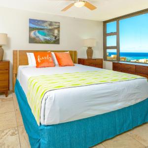 Ocean view retreat with lanai, pool & beach access
