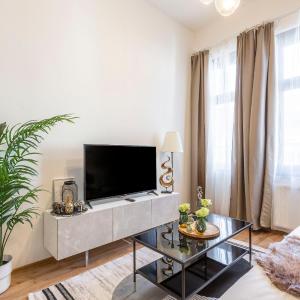 Luxurious Art Deco Apartment in the King Street
