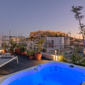 Your 4 bdrm Dream House Acropolis View & Jacuzzi