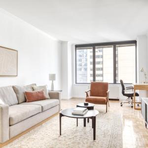 Sutton Place 2BR w Gym Pool nr Rockefeller NYC-516