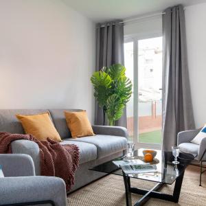 Suites Maestranza - Santas Patronas by Magno Apartments