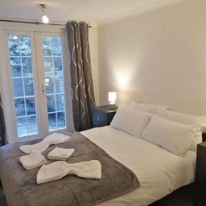 Entire 2-bedroom Flat in Camden