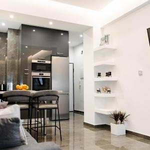 Larissa Railway &Metro station apartment