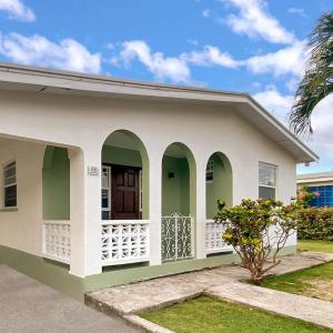 Private 3BR Tropical Paradise near Oistins