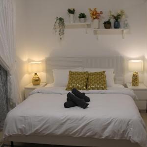 Newly furnished cozy 1 bedroom apartment close to JBR beach and metro
