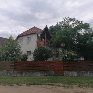 Sarkifény Vendégház