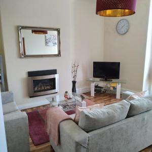 Modern 2bed close to the Promenade & Theatre