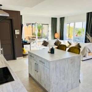 Penthouse au calme avec vue mer nature environnante et très grandes terrasses