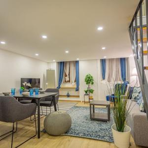 Cosy flat in the Dob Street - Sapphire
