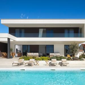 Sealine Villa