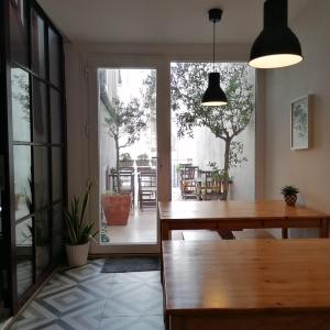 Lisbon Poets Inn