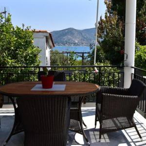 Μονοκατοικία δίπλα στην Θάλασσα