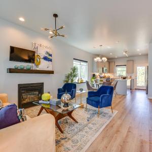 Modern Flagstaff Vacation Rental w/ 2 Living Areas