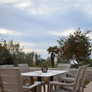 Sunset Cottage 1