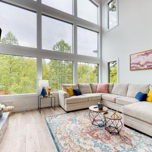 Luna Bear Chalet