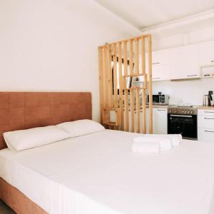 Lux Studio near Center