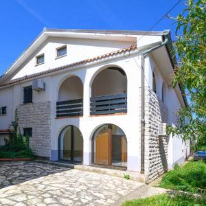 Apartments with parking space Premantura, Medulin - 2228