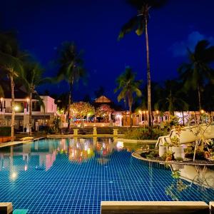 Palm Galleria Resort