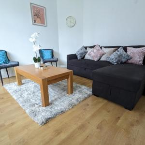 Pass the Keys Spacious Comfortable 3 Bedroom House