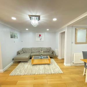 Three bedrooms house in Windsor