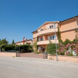 Apartments Miriam Premantura