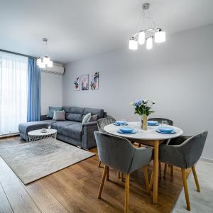 Brand New Downtown Apartment