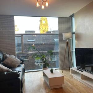 Pettit Apartments - Central 