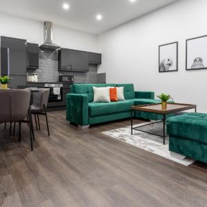 New Zealand House Apartments by Happy Days
