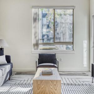 Studio City 1BR w Gym Lounge WD nr WF TJ LAX-573