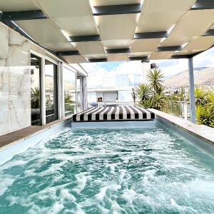 CityCenter Penthouse mini Private Pool with Hydromassage and Great Town View