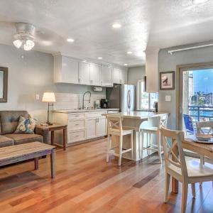 307B Steps from the sand! Freshly Decorated with Harbor Views