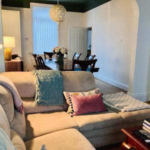 Romford Cottage, New King Bed, Free Parking & WiFi