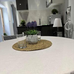 1-Bed - Sleeps 2 - Acton Park & Stn Close